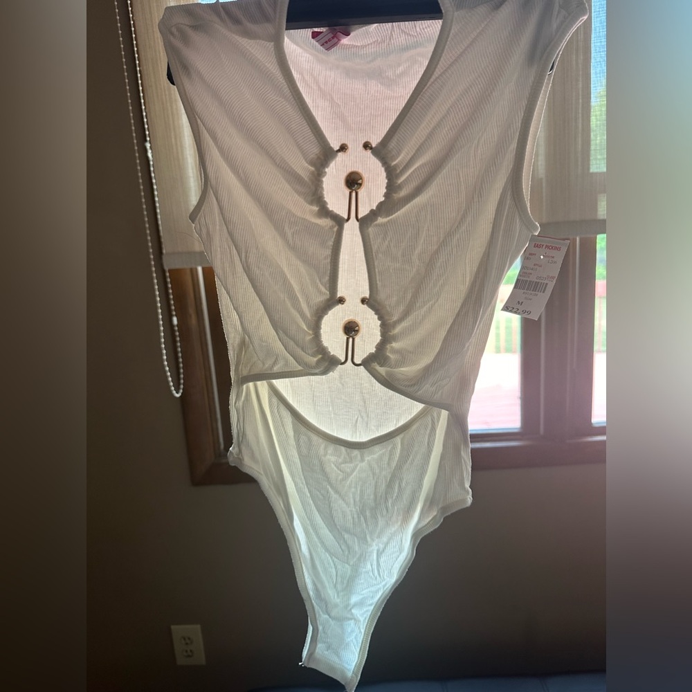 Keyhole White and Gold Bodysuit